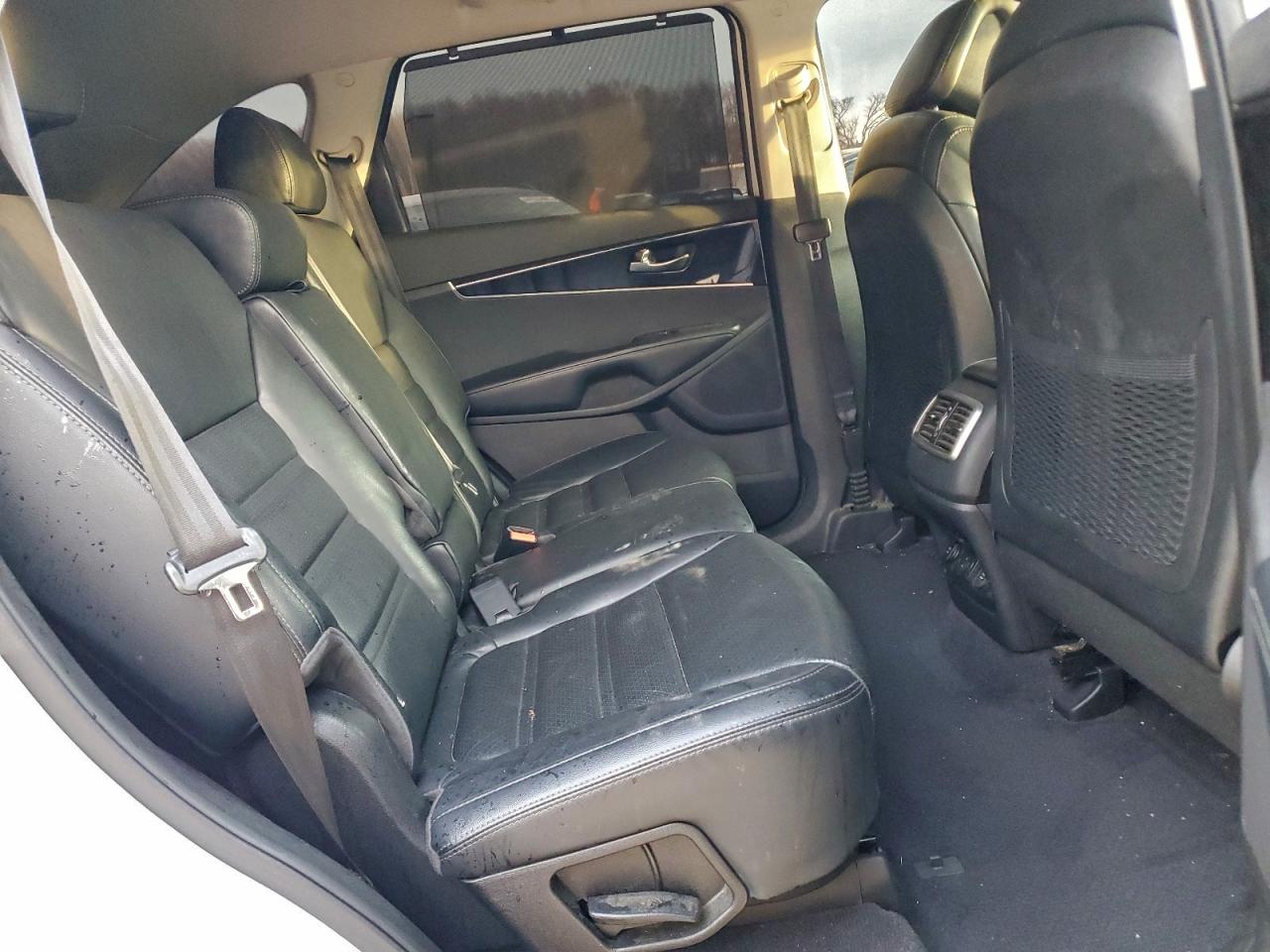 2016 KIA SORENTO EX photo 21