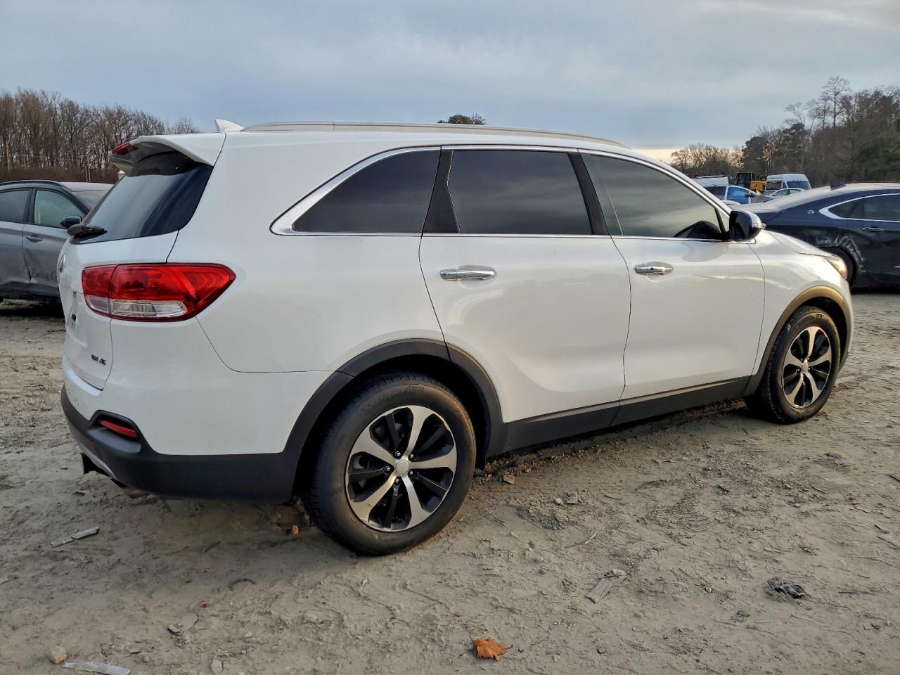 2016 KIA SORENTO EX photo 5