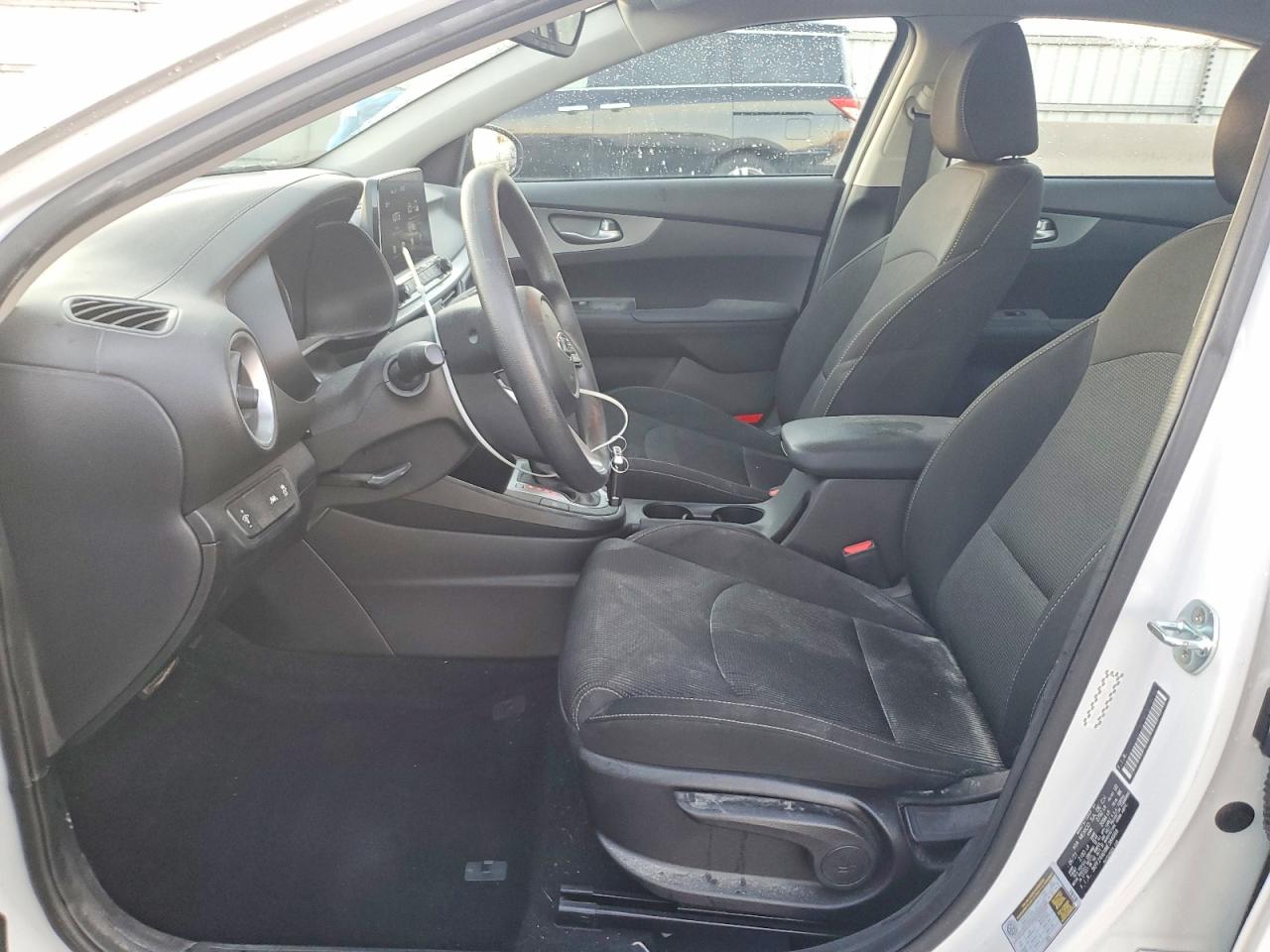 2021 KIA FORTE FE photo 19