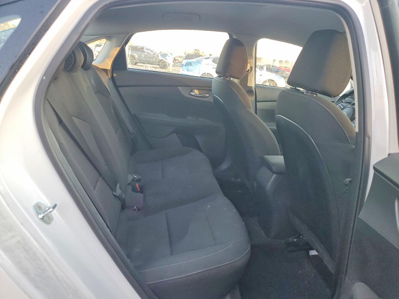 2021 KIA FORTE FE photo 28