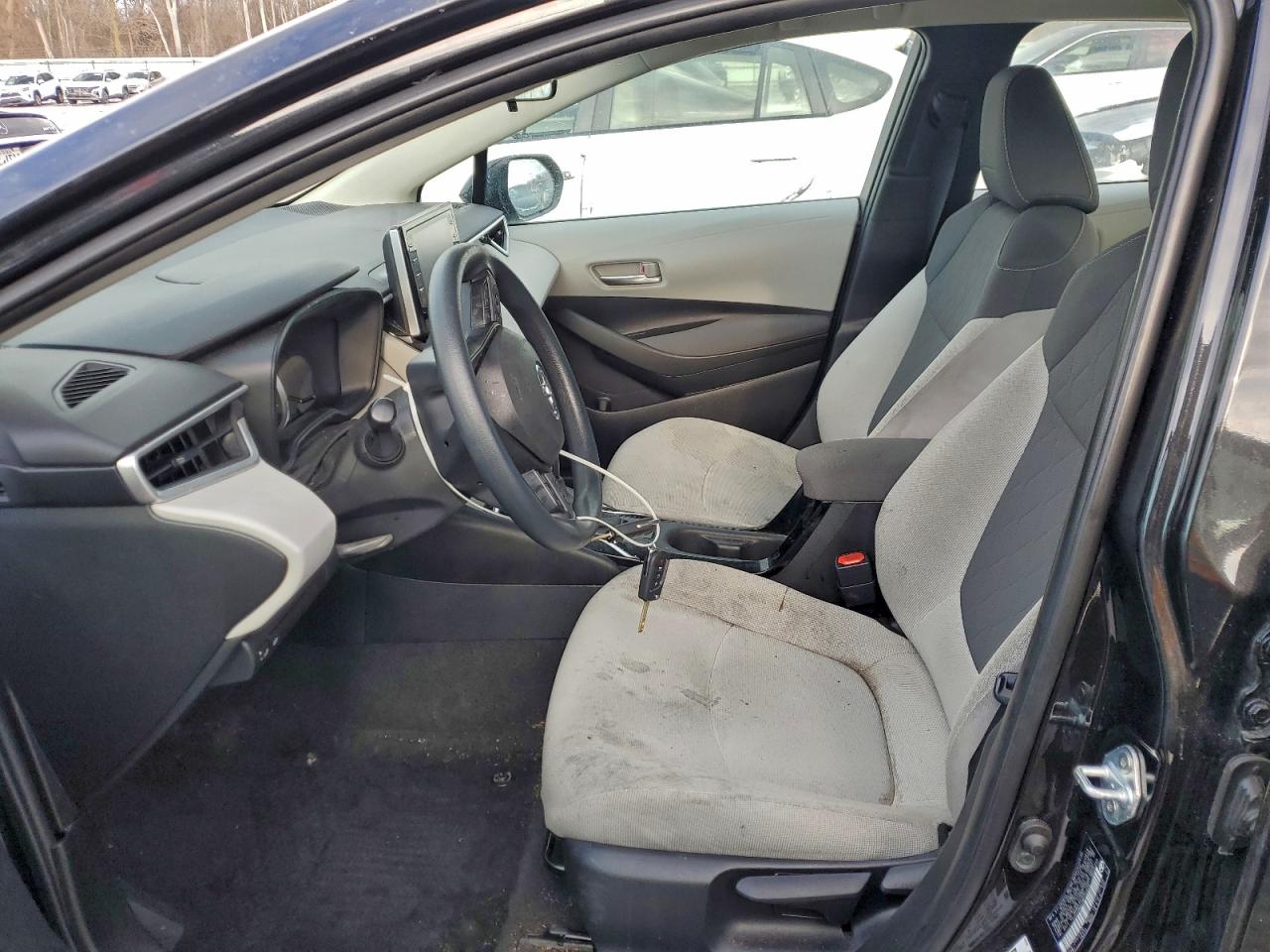2021 TOYOTA COROLLA LE photo 7