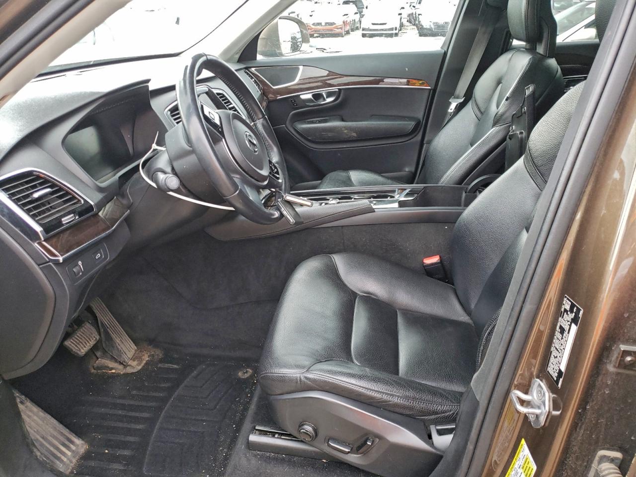 2016 VOLVO XC90 T6 photo 13