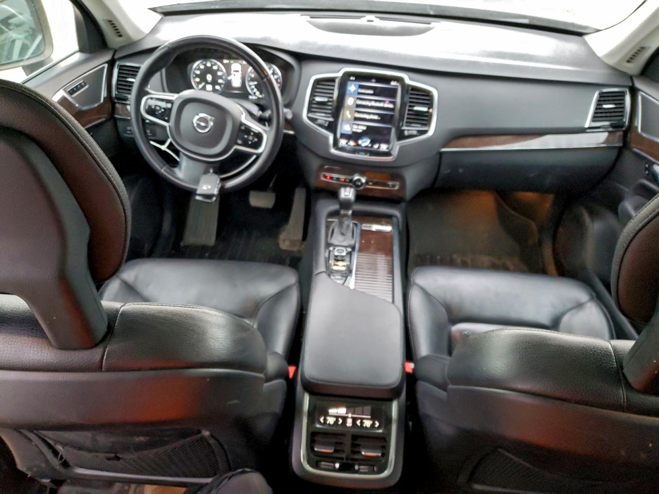 2016 VOLVO XC90 T6 photo 15