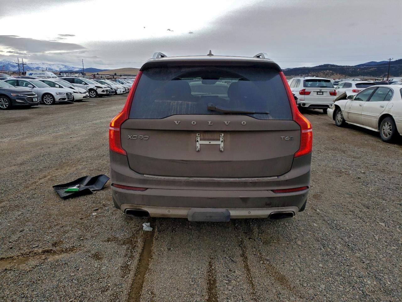 2016 VOLVO XC90 T6 photo 11