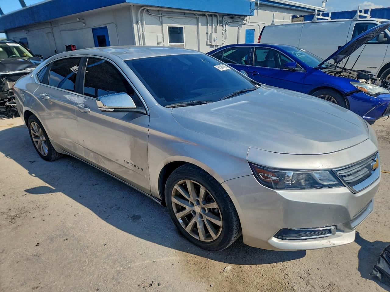 2014 CHEVROLET IMPALA LS photo 4