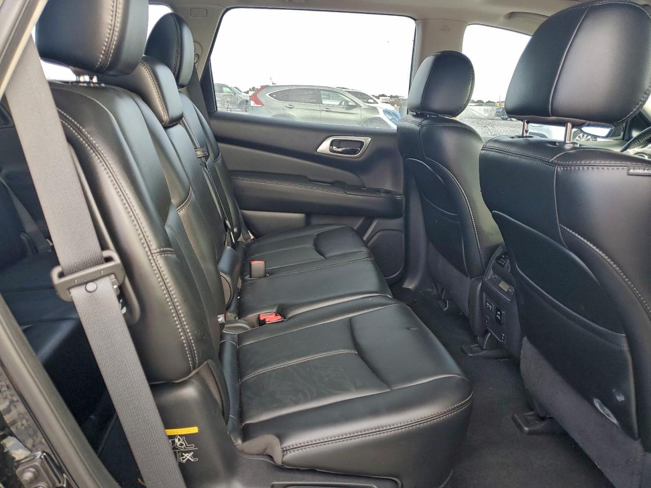 2017 NISSAN PATHFINDER S photo 11