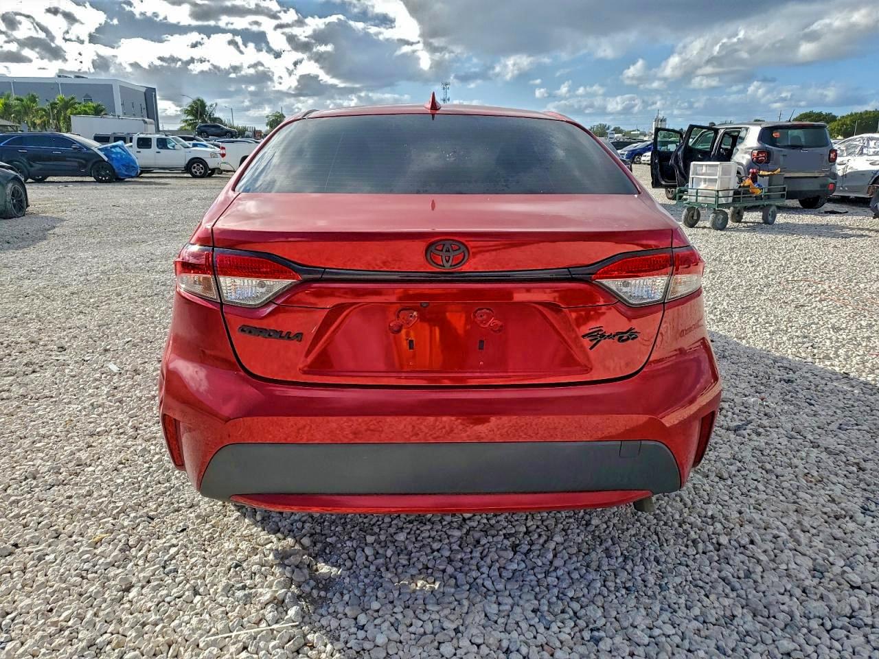 2020 TOYOTA COROLLA LE photo 11