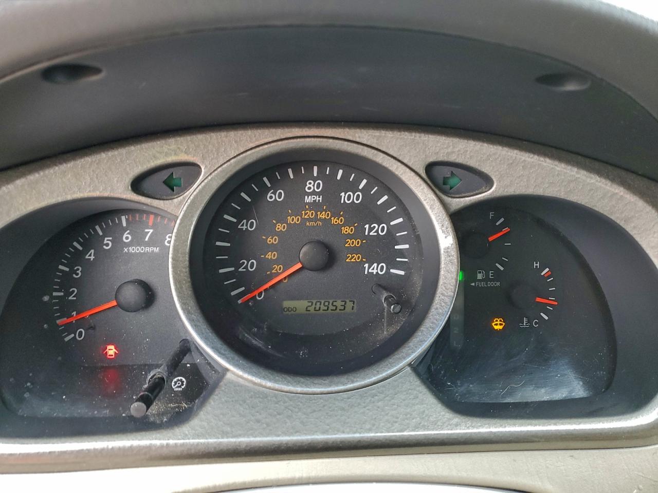 2003 TOYOTA HIGHLANDER LIMITED photo 9