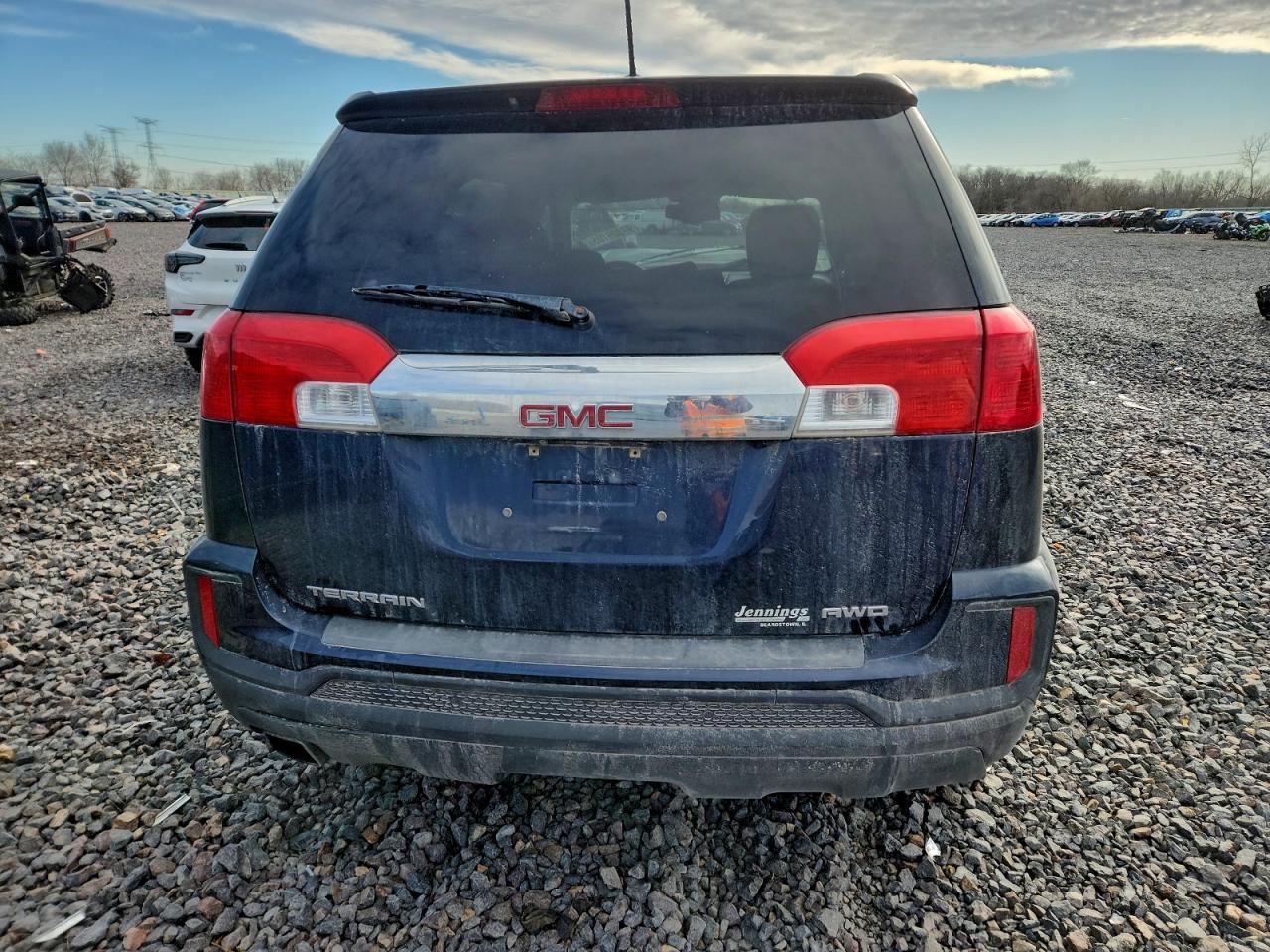 2017 GMC TERRAIN SLE photo 11