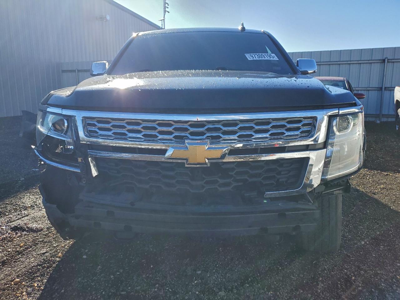 2018 CHEVROLET SUBURBAN K1500 LT photo 9