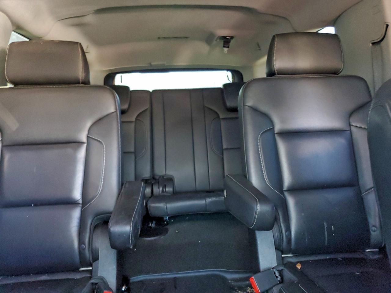 2018 CHEVROLET SUBURBAN K1500 LT photo 18