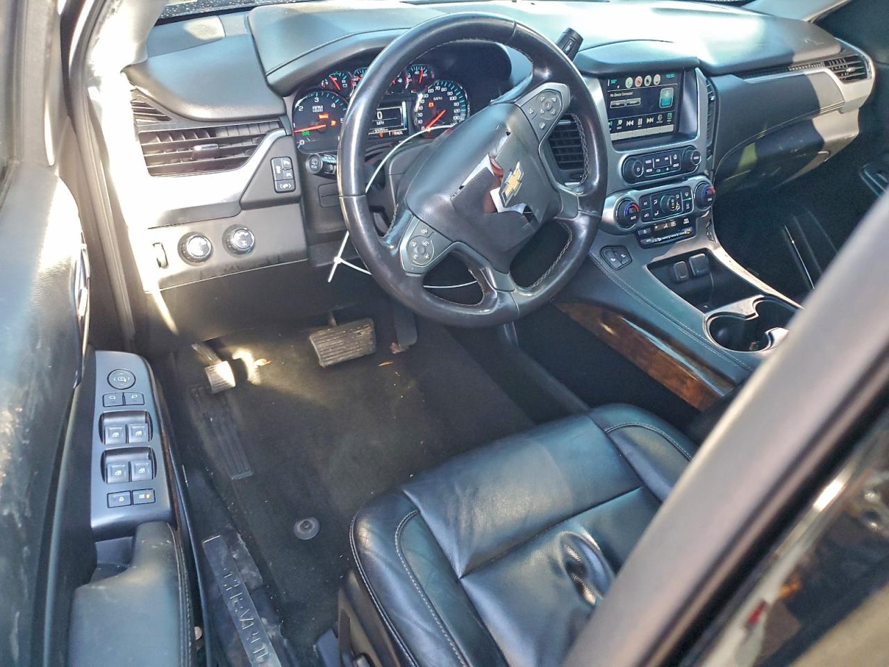 2018 CHEVROLET SUBURBAN K1500 LT photo 15