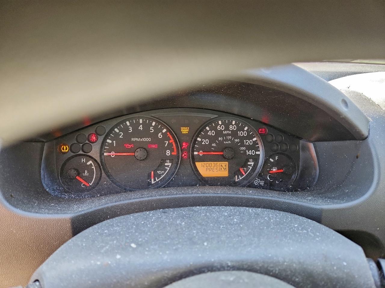 2011 NISSAN FRONTIER SV photo 9
