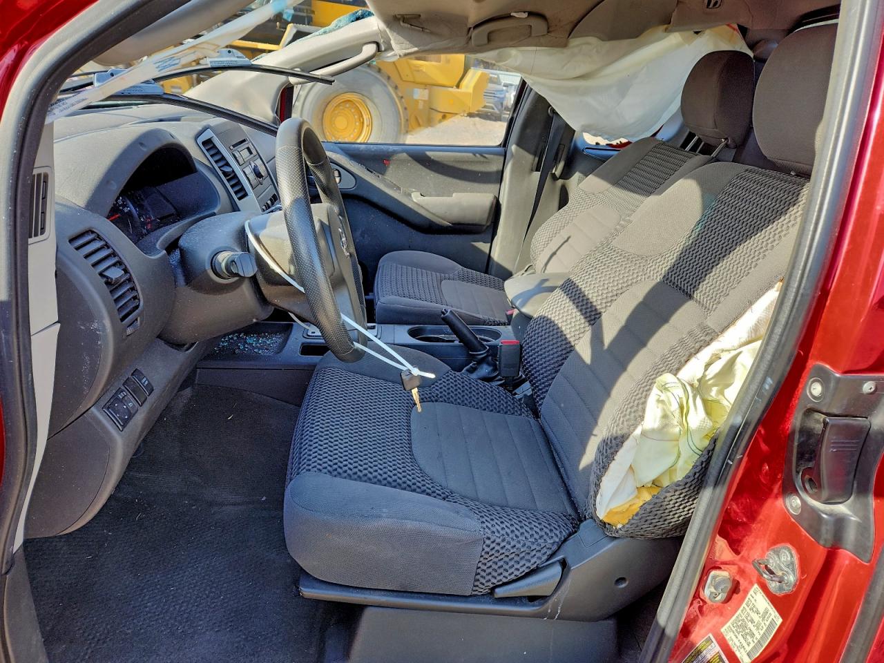 2011 NISSAN FRONTIER SV photo 7