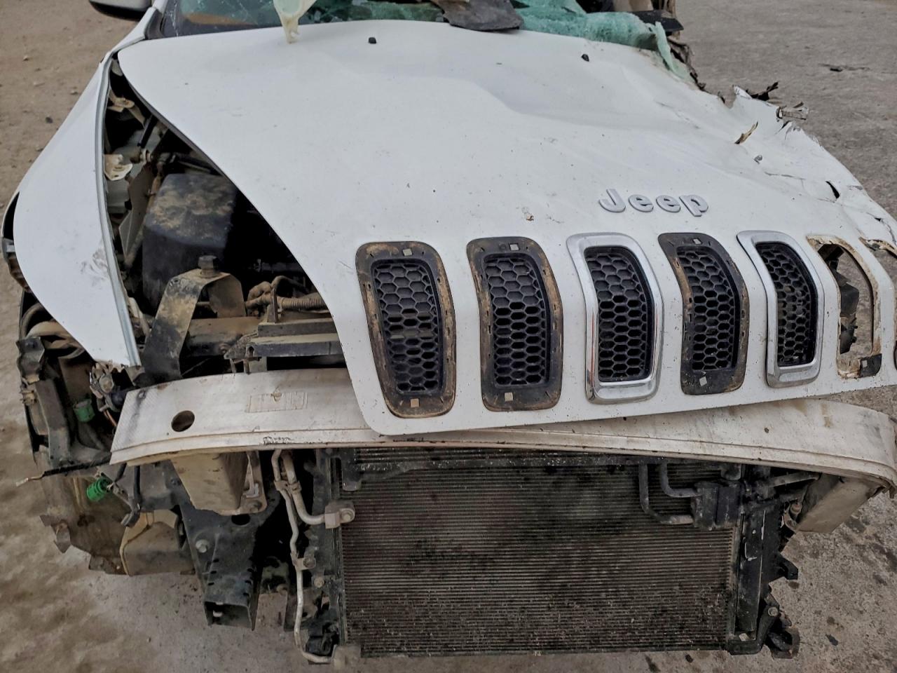 2015 JEEP CHEROKEE LATITUDE photo 12