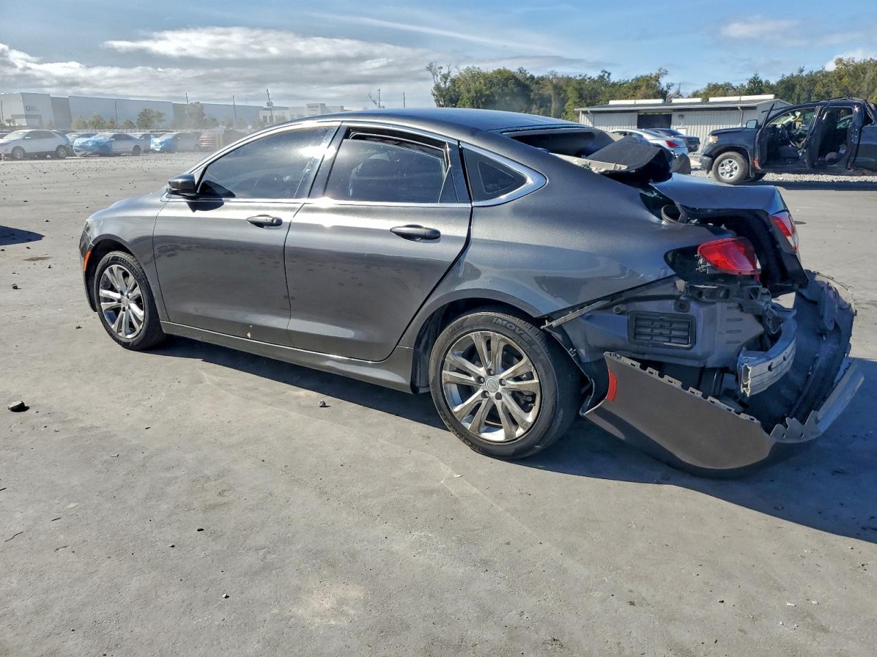 2016 CHRYSLER 200 LIMITED photo 2