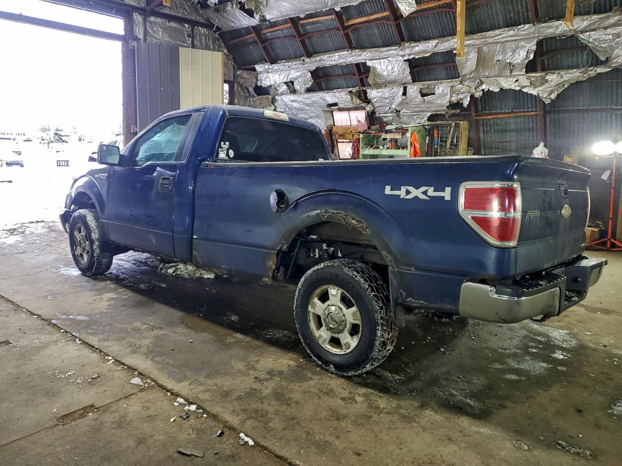 2011 FORD F150 photo 2