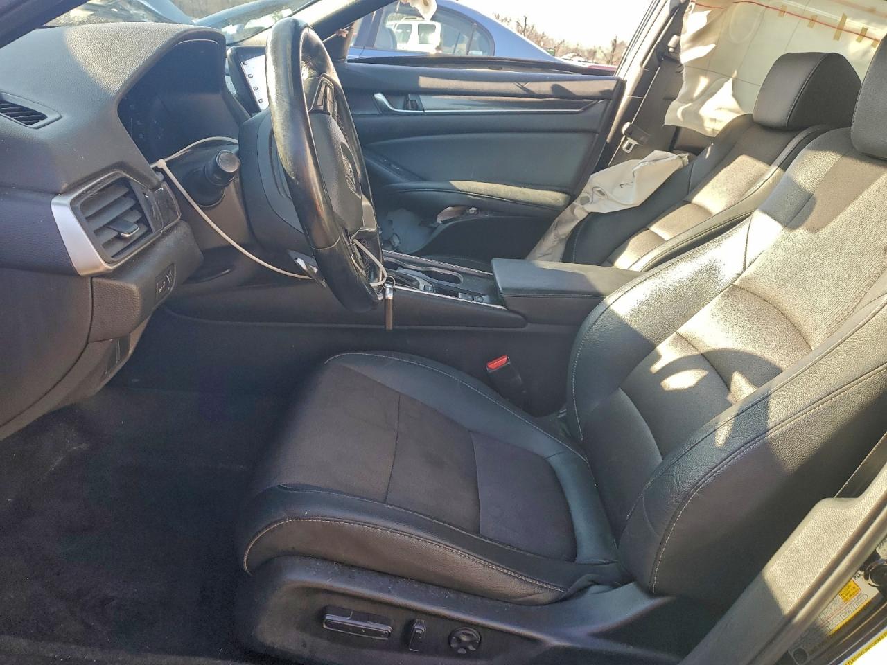 2020 HONDA ACCORD SPORT photo 19