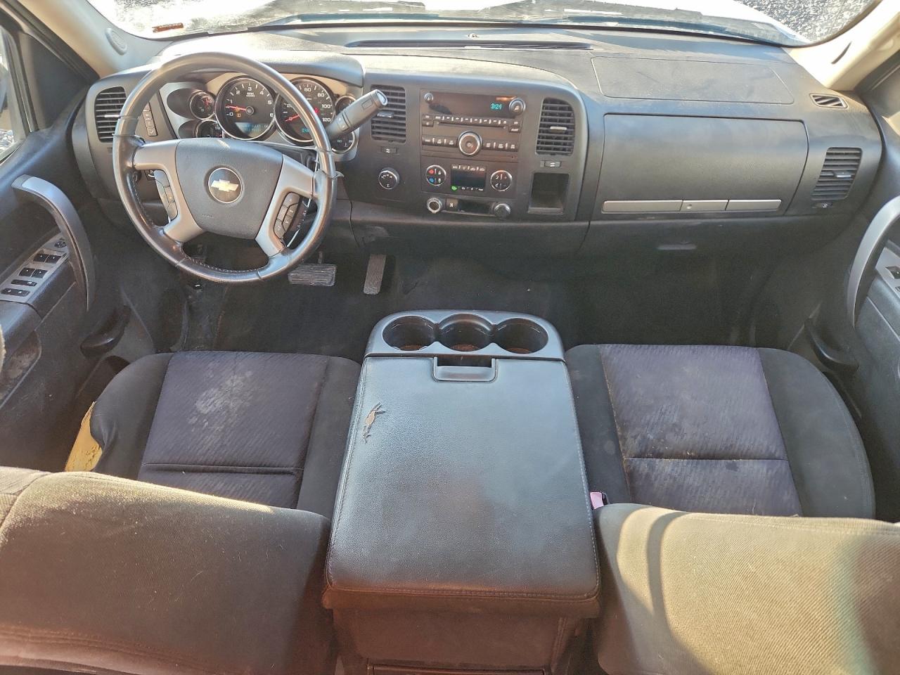 2010 CHEVROLET SILVERADO K1500 LT photo 8
