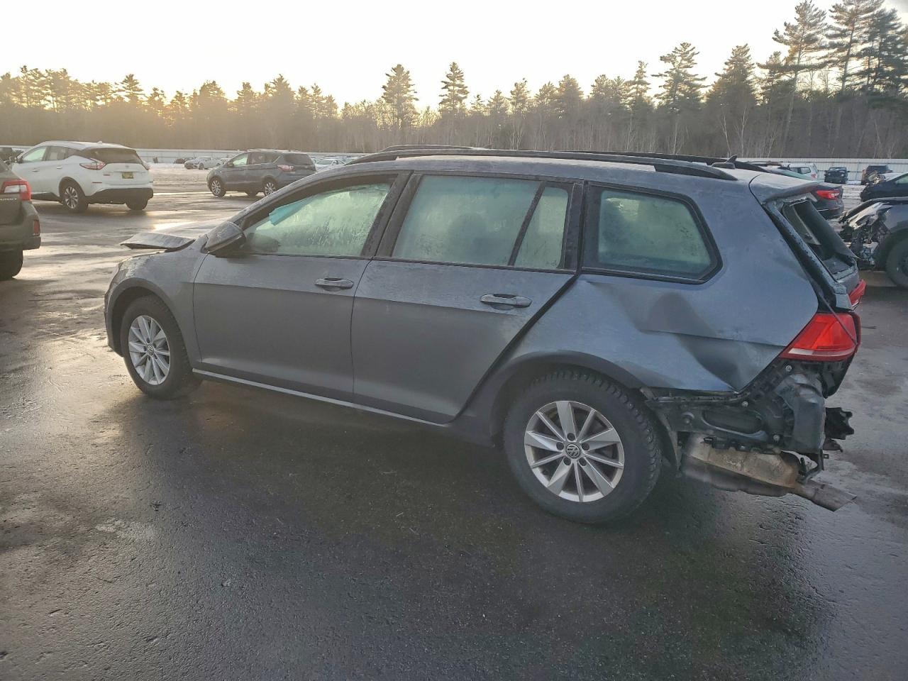 2015 VOLKSWAGEN GOLF SPORTWAGEN S photo 2