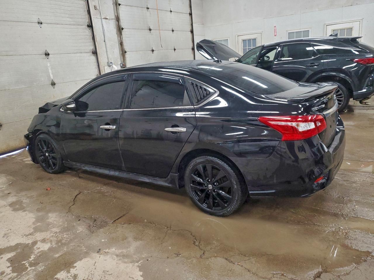 2017 NISSAN SENTRA SR TURBO photo 2