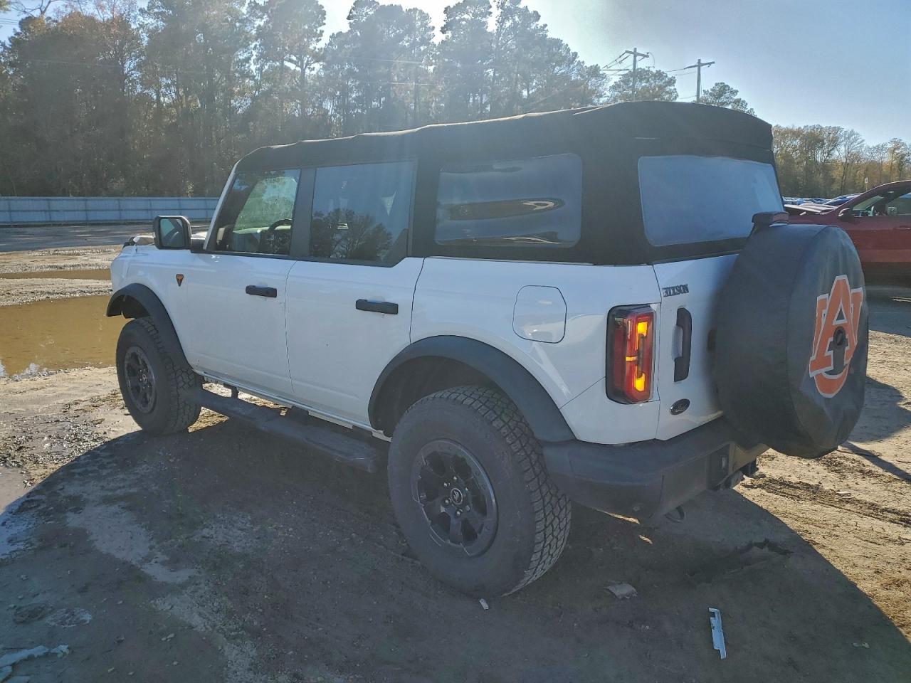 2021 FORD BRONCO BASE photo 2