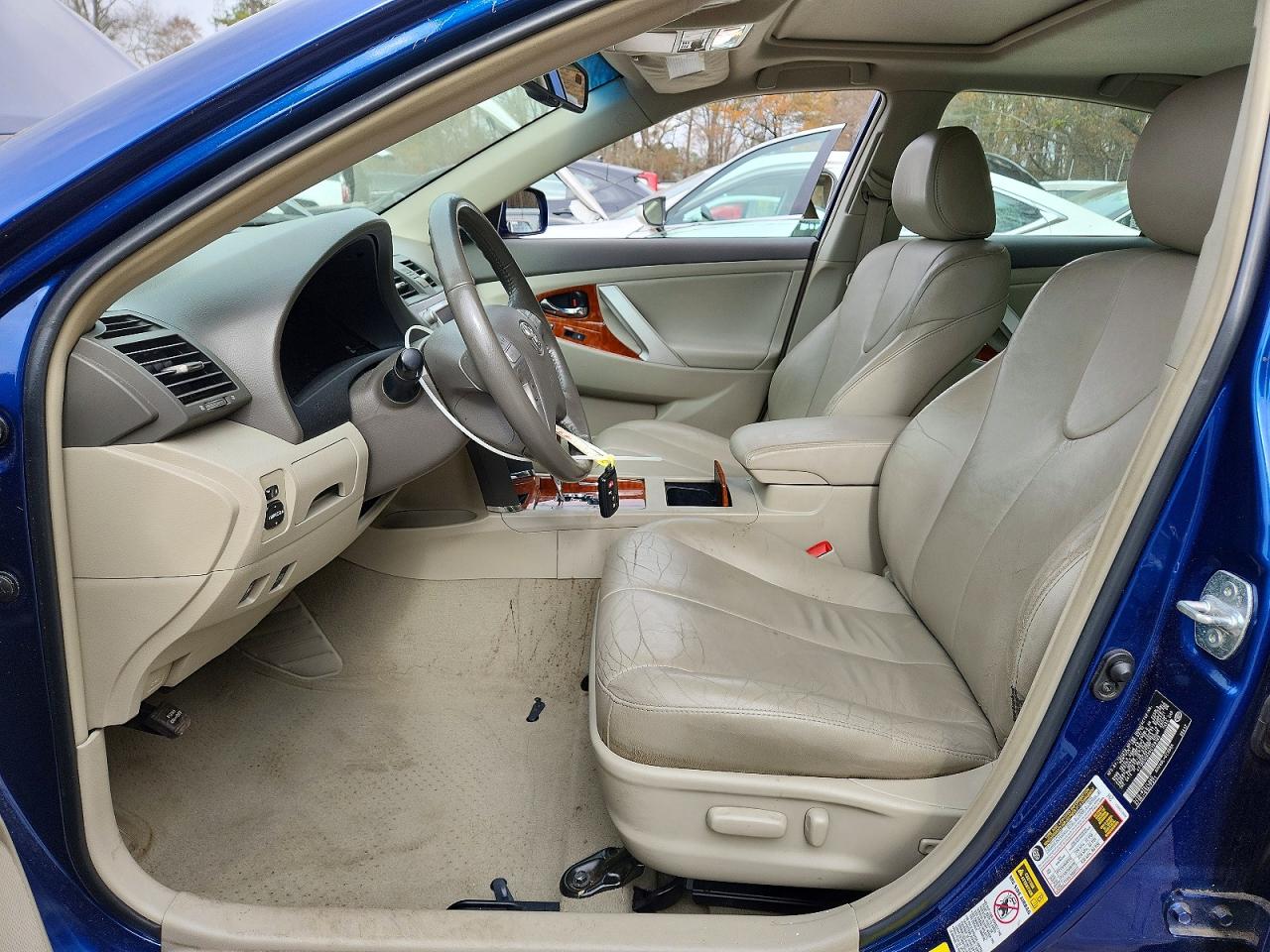 2011 TOYOTA CAMRY HYBRID photo 7