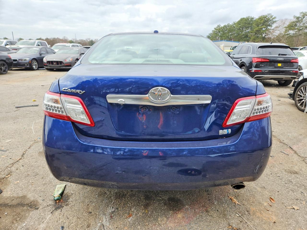 2011 TOYOTA CAMRY HYBRID photo 6