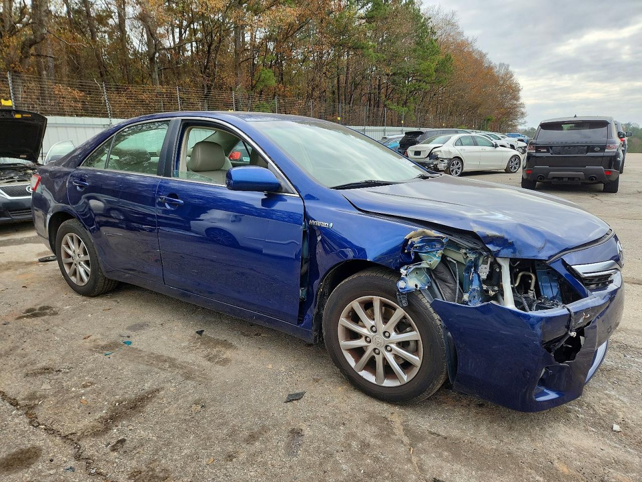 2011 TOYOTA CAMRY HYBRID photo 4