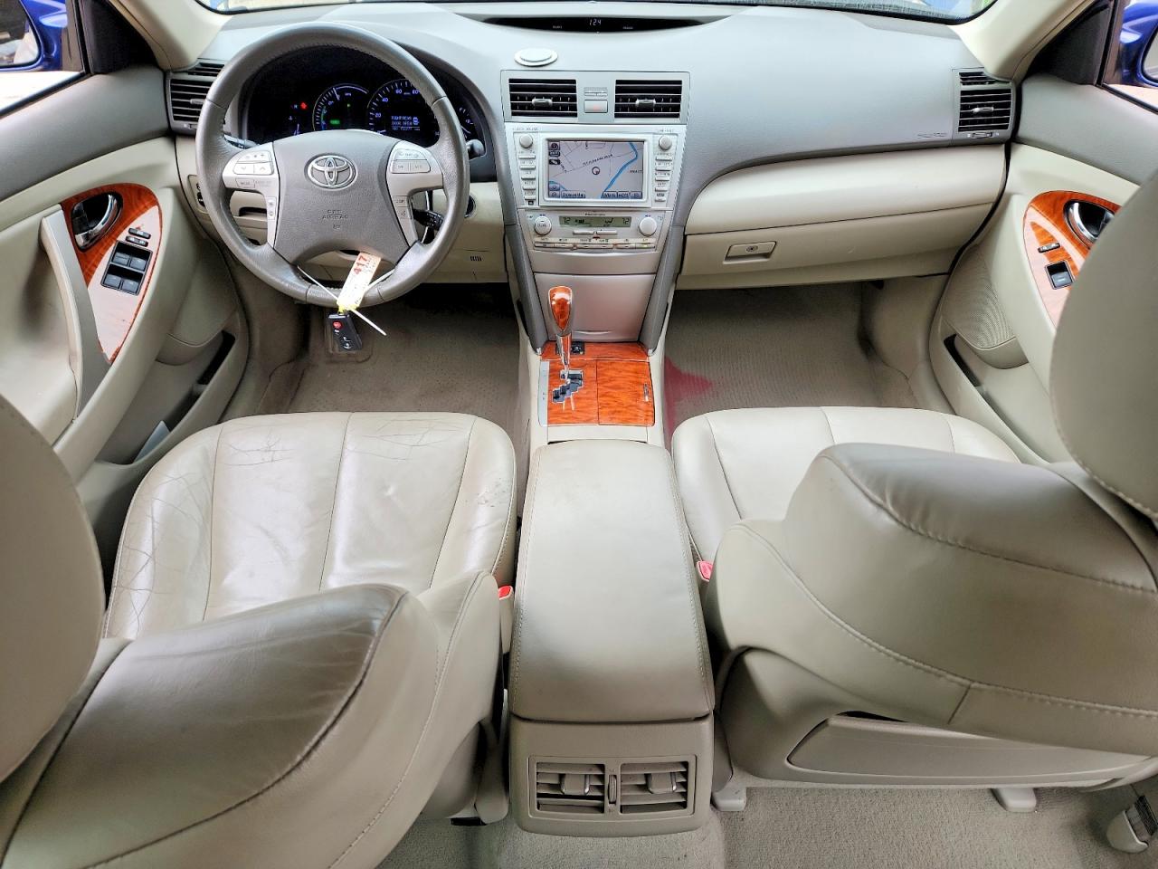 2011 TOYOTA CAMRY HYBRID photo 8