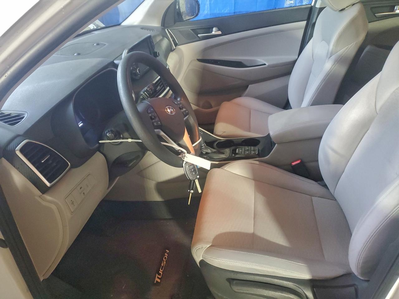 2020 HYUNDAI TUCSON SE photo 7