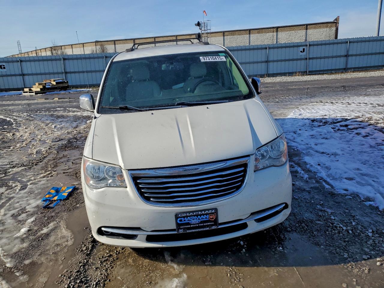 2013 CHRYSLER TOWN & COUNTRY TOURING L photo 5