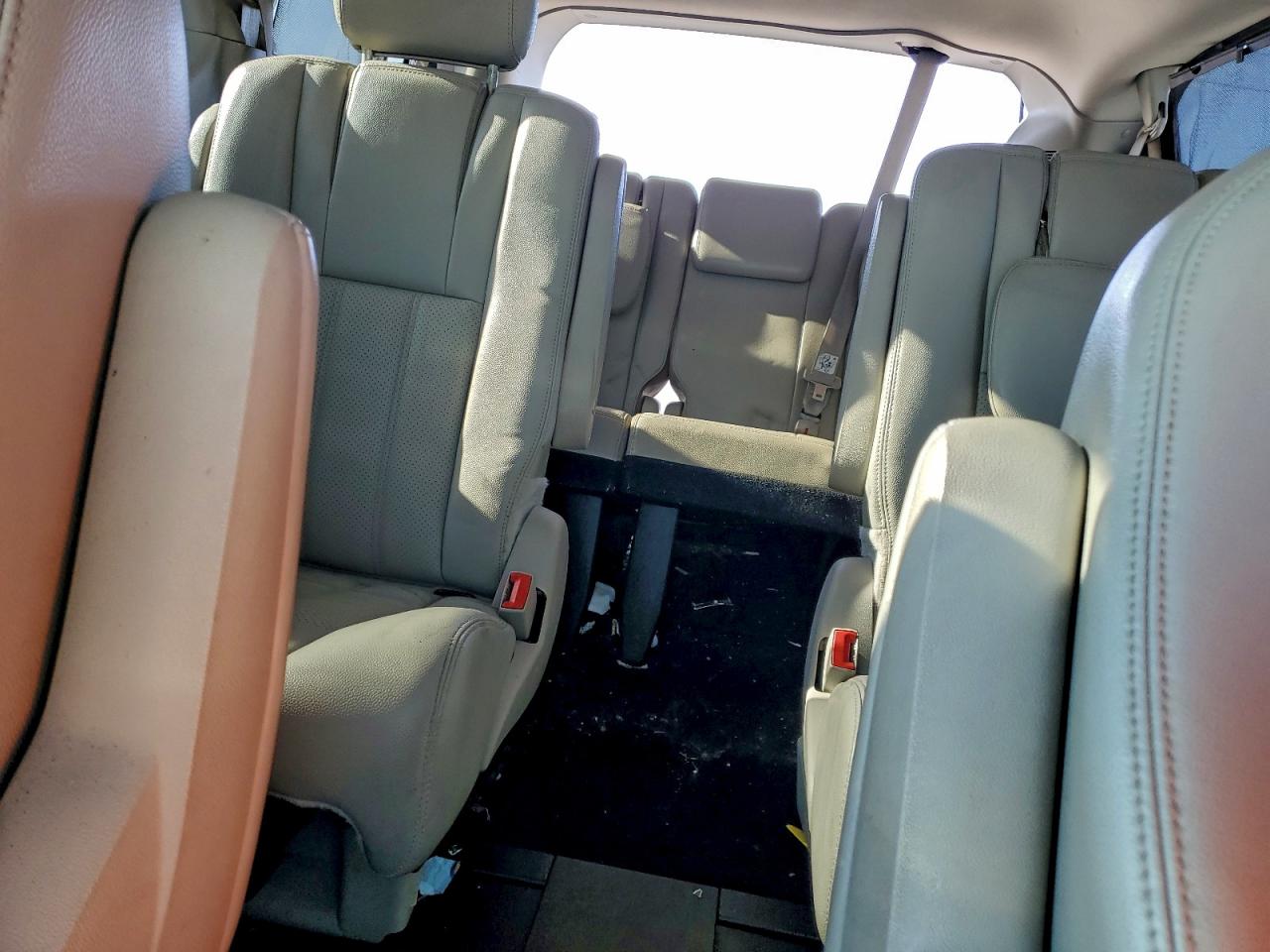 2013 CHRYSLER TOWN & COUNTRY TOURING L photo 10