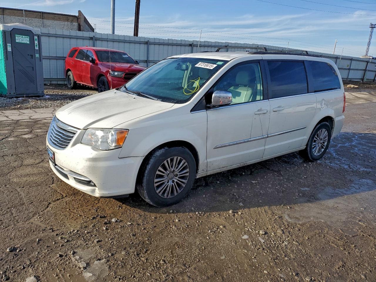 2013 CHRYSLER TOWN & COUNTRY