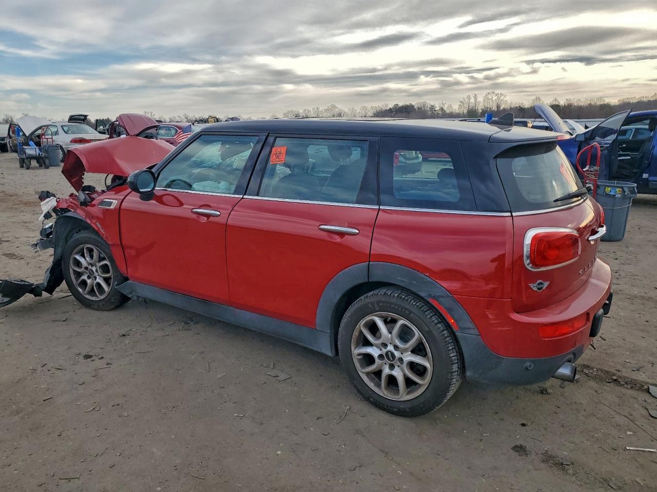 2016 MINI COOPER CLUBMAN photo 3