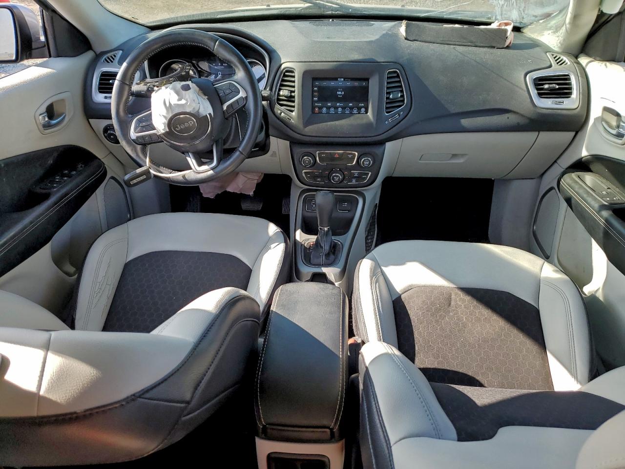 2019 JEEP COMPASS LATITUDE photo 22