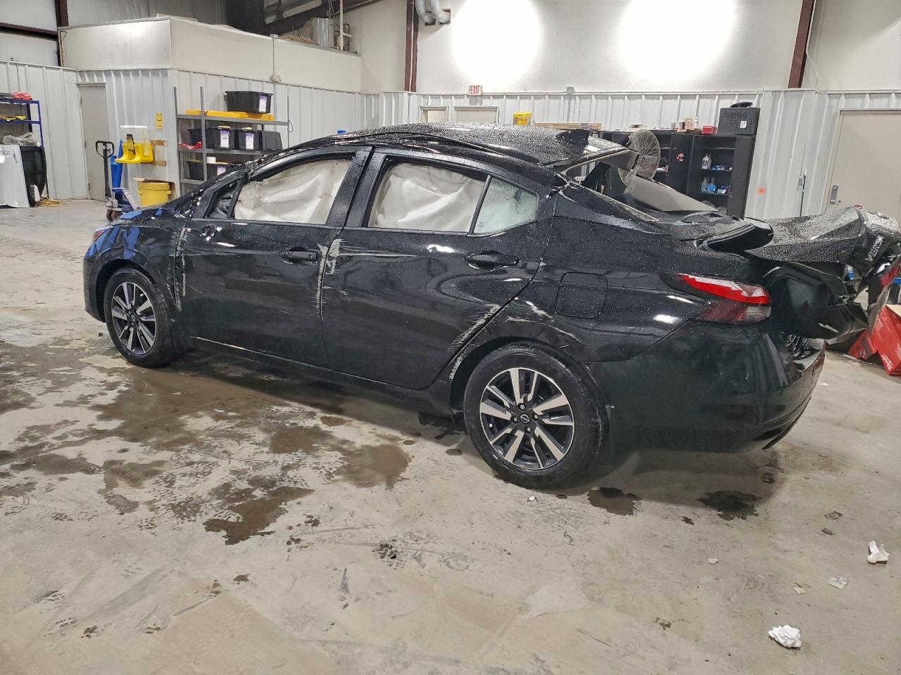 2025 NISSAN VERSA SV photo 5