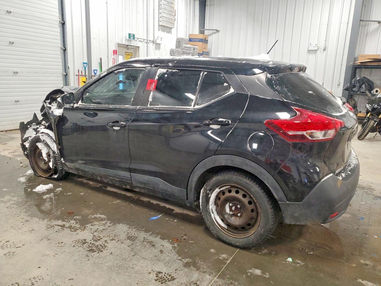 2019 NISSAN KICKS S photo 2