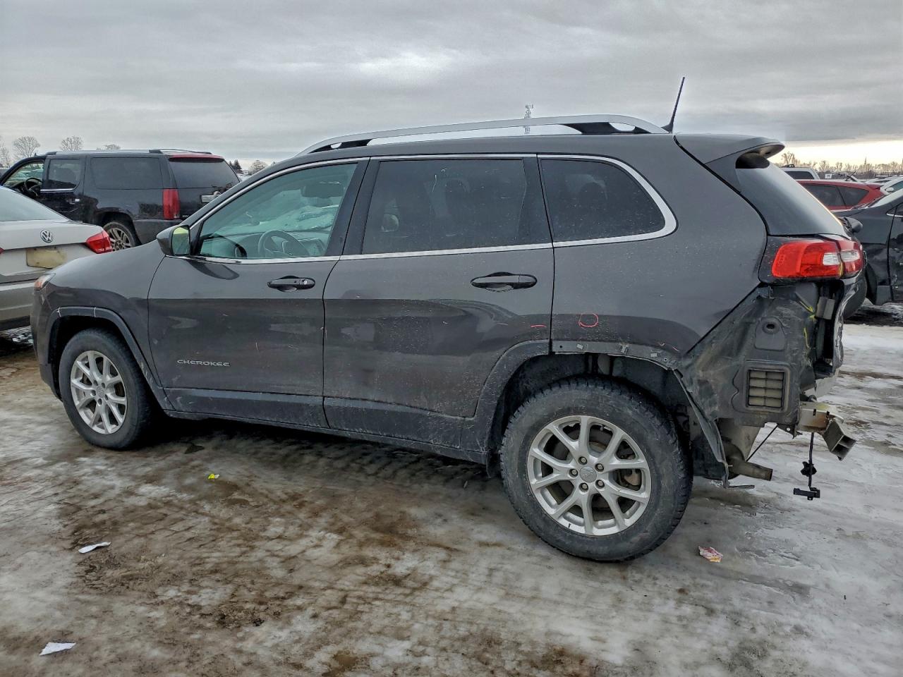 2018 JEEP CHEROKEE LATITUDE photo 2