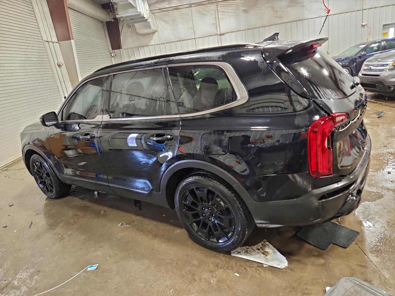 2021 KIA TELLURIDE EX photo 2
