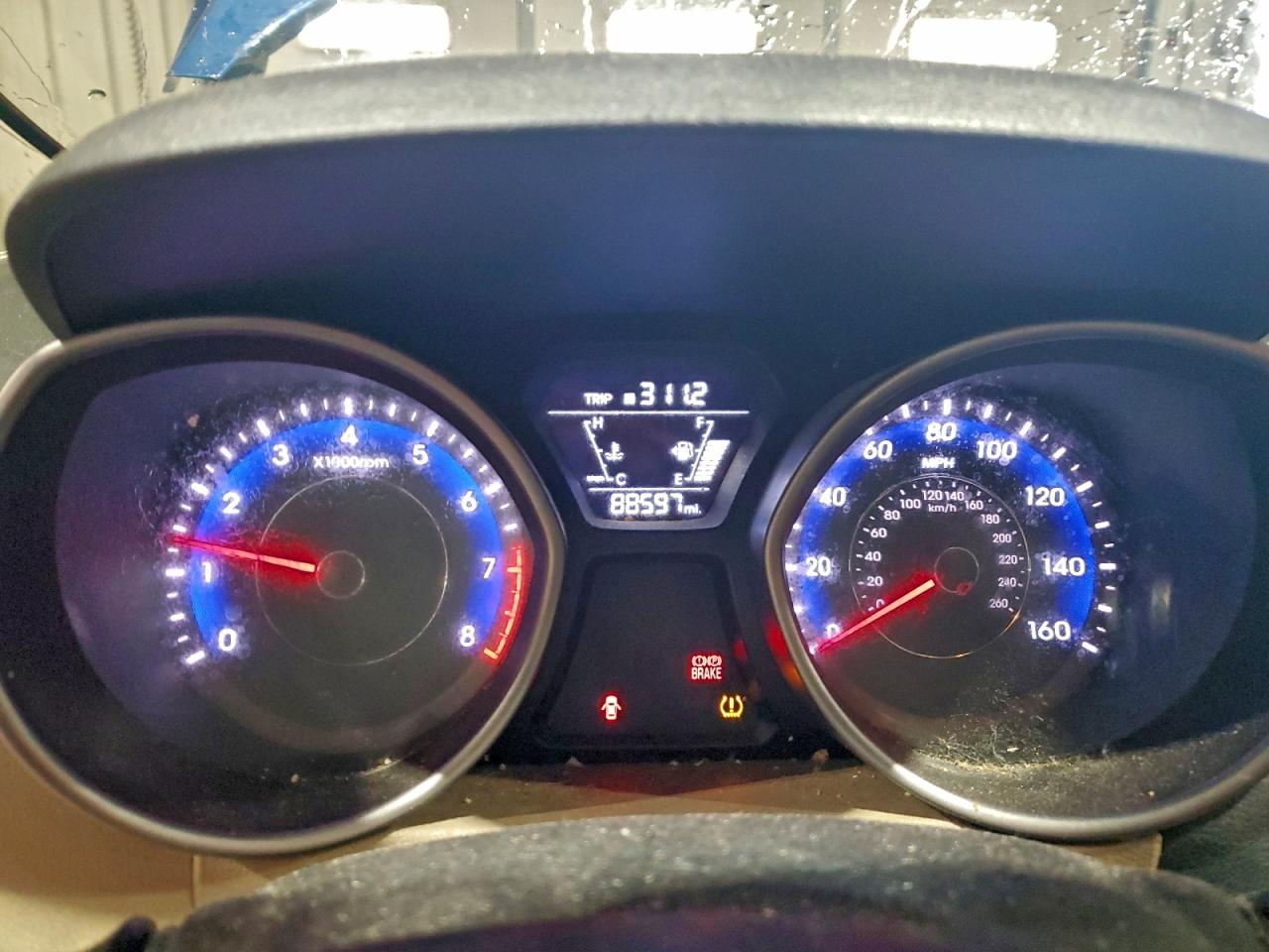 2014 HYUNDAI ELANTRA SE photo 9