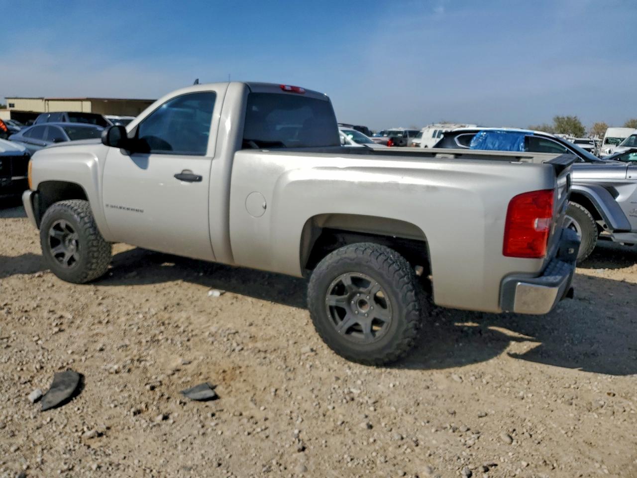 2009 CHEVROLET SILVERADO K1500 photo 2