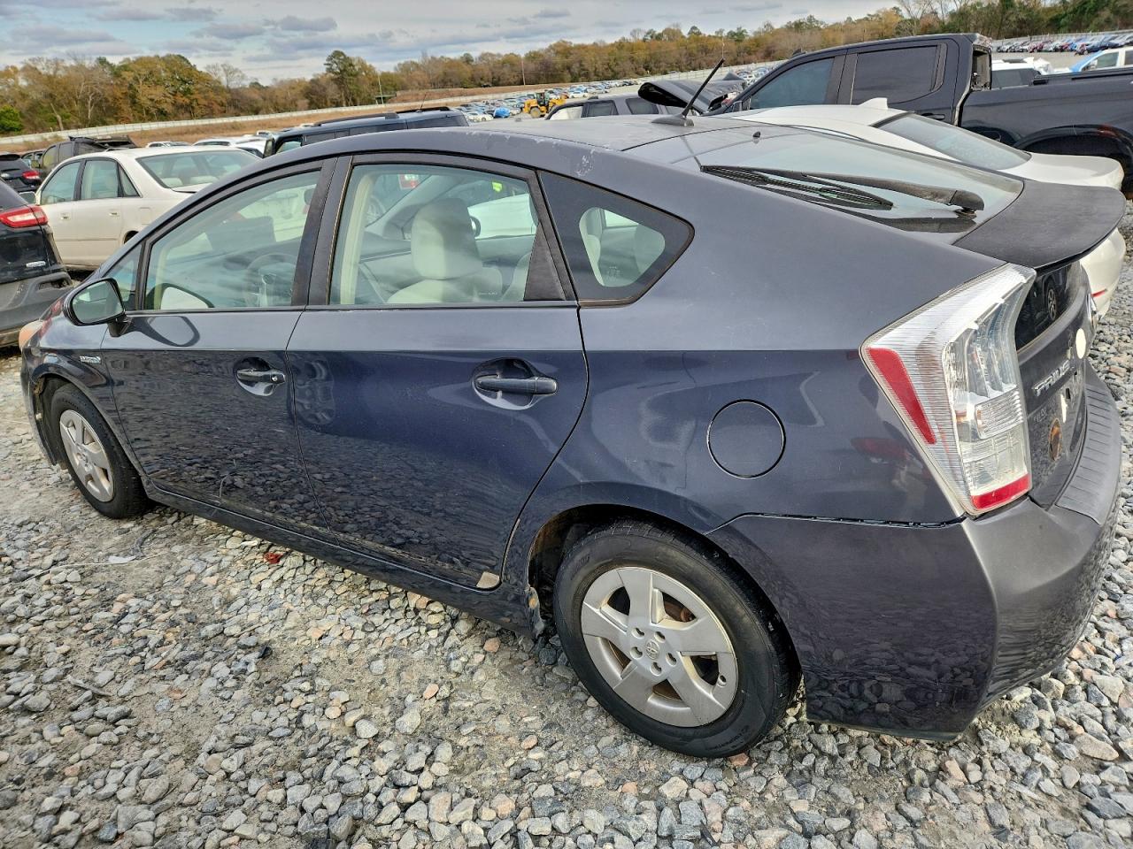 2010 TOYOTA PRIUS photo 3