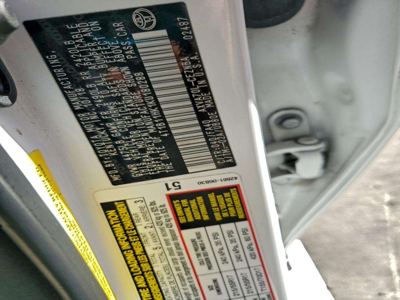 2019 TOYOTA CAMRY L photo 13