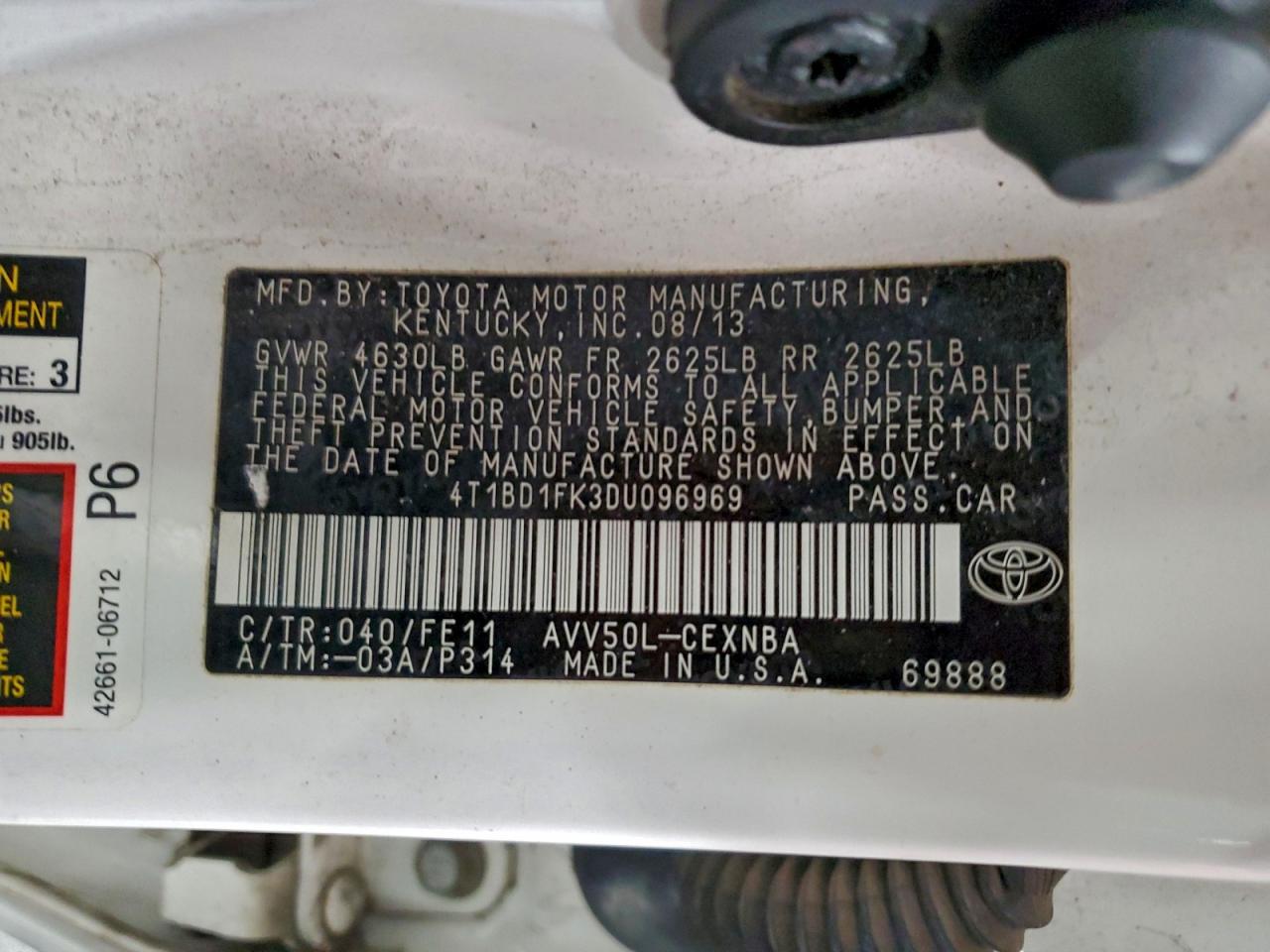 2013 TOYOTA CAMRY HYBRID photo 12