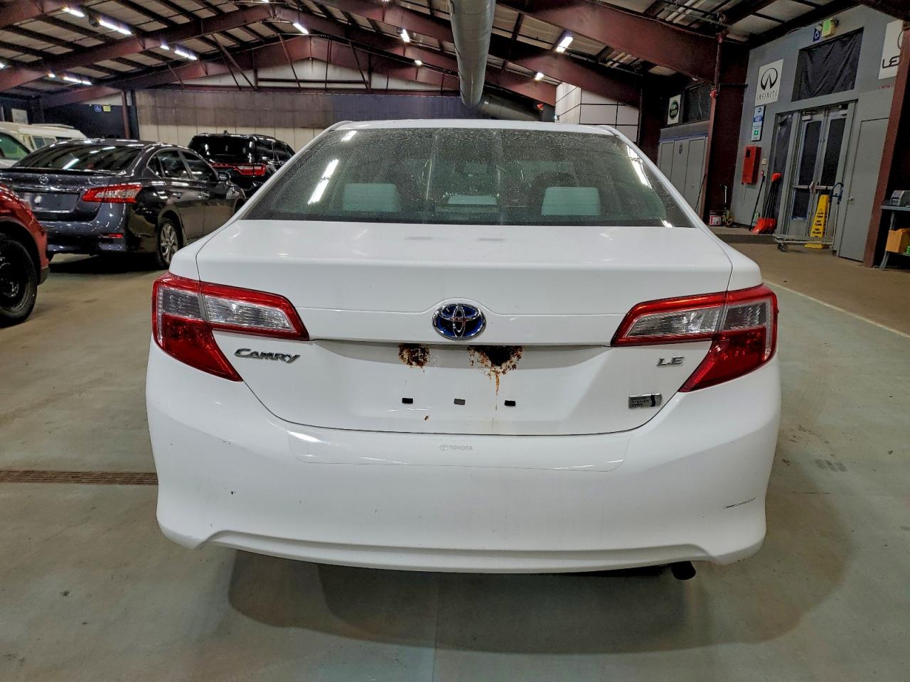 2013 TOYOTA CAMRY HYBRID photo 6