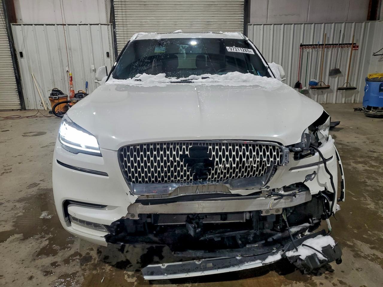 2021 LINCOLN AVIATOR RESERVE photo 9