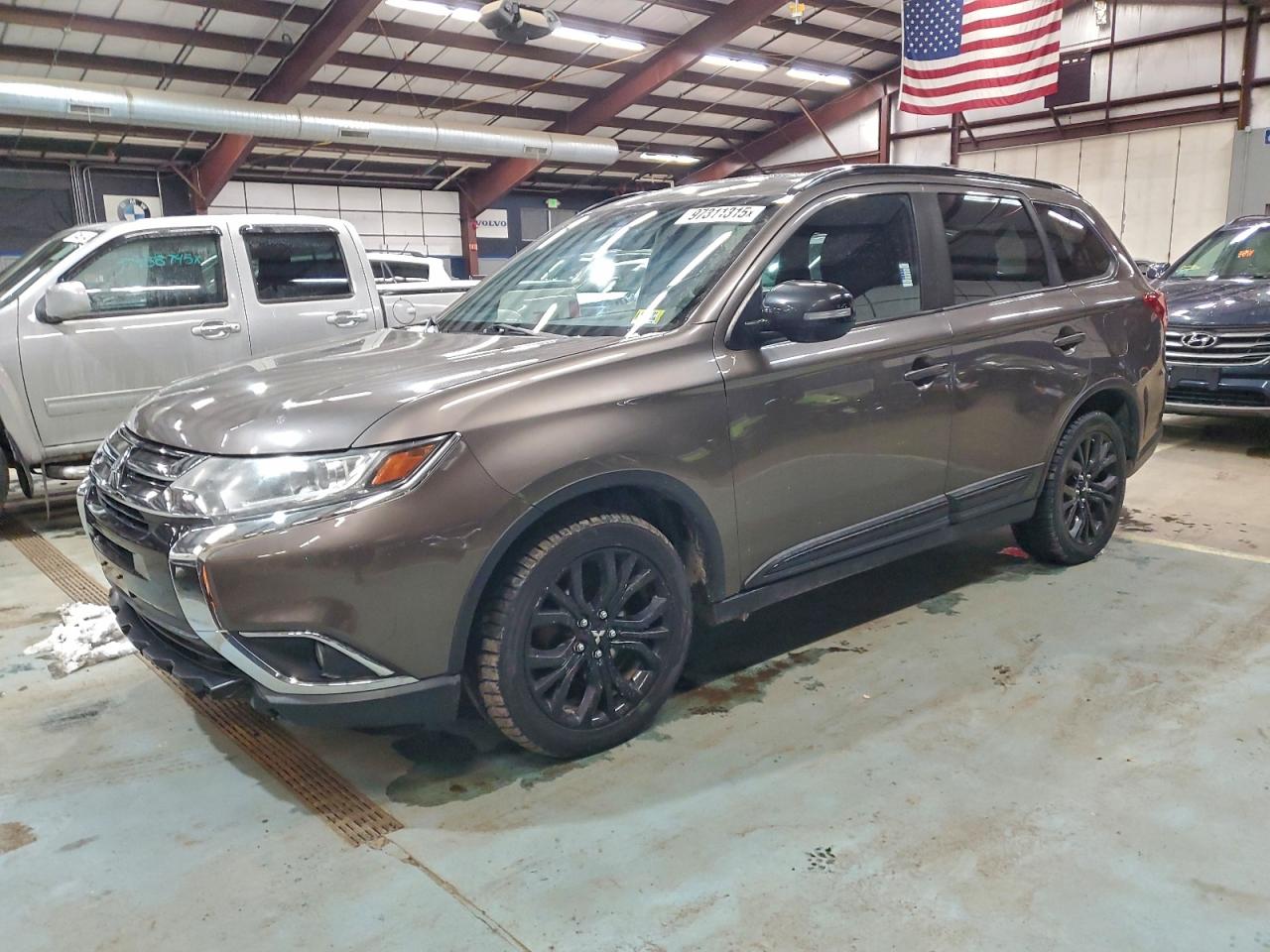 2018 MITSUBISHI OUTLANDER