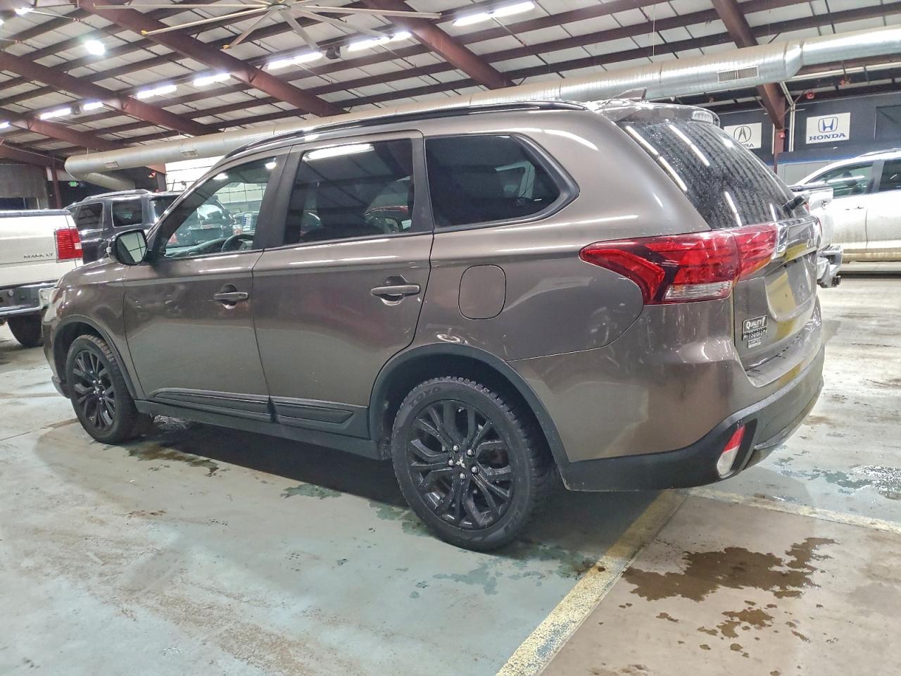 2018 MITSUBISHI OUTLANDER SE photo 4