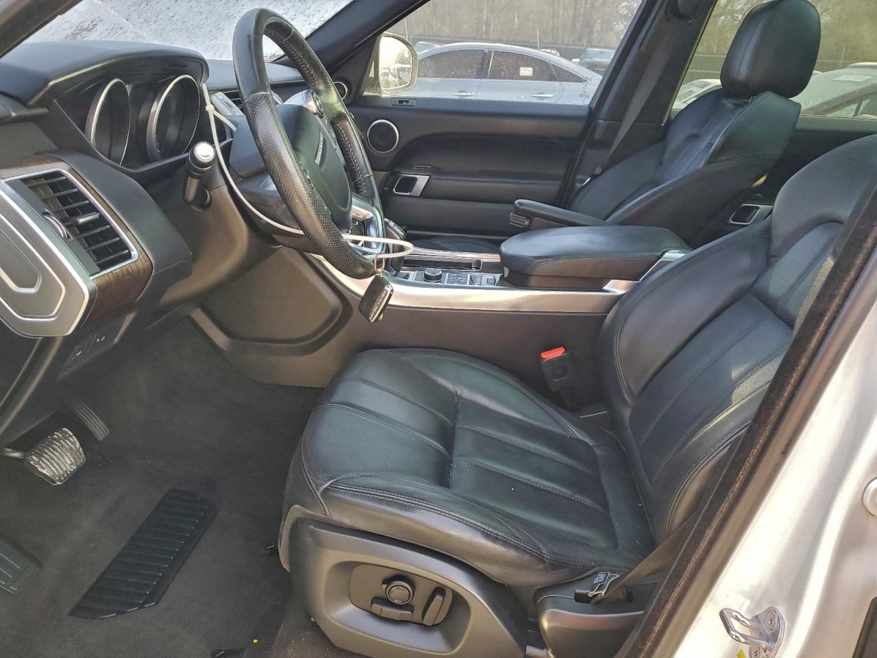 2016 LAND ROVER RANGE ROVER SPORT SE photo 7